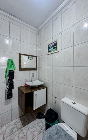 Casa à venda com 195m², 5 quartos e 2 vagasBanheiro