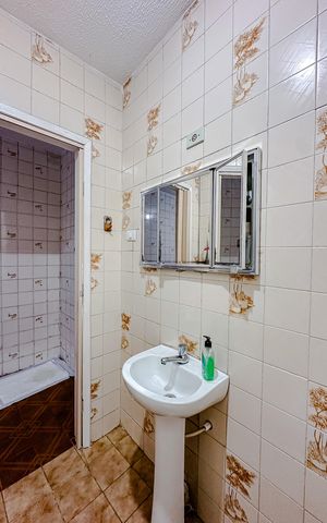 Casa à venda com 195m², 5 quartos e 2 vagasLavabo (Casa 2)