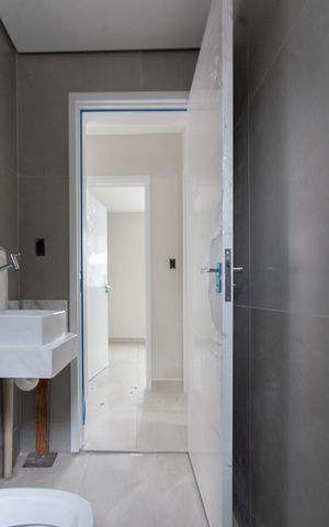 Apartamento à venda com 132m², 2 quartos e 1 vaga Apartamento à venda com 132m², 2 quartos e 1 vagaBanheiro Social