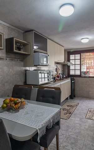 Casa à venda com 300m², 2 quartos e 2 vagasCozinha