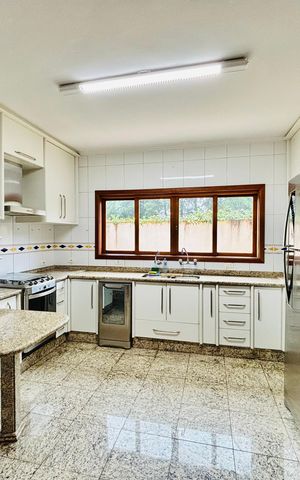 Casa de condomínio para alugar com 282m², 4 quartos e 4 vagas Casa de condomínio para alugar com 282m², 4 quartos e 4 vagasCozinha