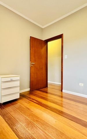 Casa de condomínio para alugar com 282m², 4 quartos e 4 vagas Casa de condomínio para alugar com 282m², 4 quartos e 4 vagasQuarto 1