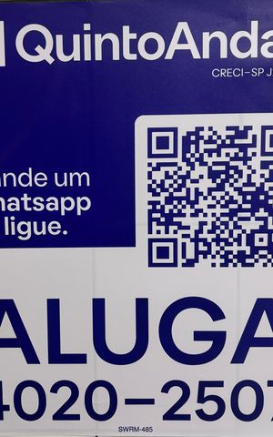 Casa de condomínio para alugar com 282m², 4 quartos e 4 vagas Casa de condomínio para alugar com 282m², 4 quartos e 4 vagasPlaca