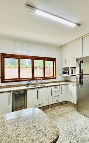 Casa de condomínio para alugar com 282m², 4 quartos e 4 vagas Casa de condomínio para alugar com 282m², 4 quartos e 4 vagasCozinha