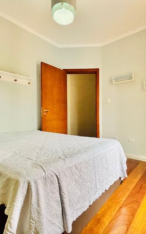 Casa de condomínio para alugar com 282m², 4 quartos e 4 vagas Casa de condomínio para alugar com 282m², 4 quartos e 4 vagasSuíte 1