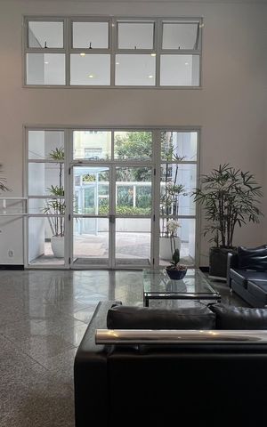 Apartamento à venda com 36m², 1 quarto e 1 vagaHall de entrada