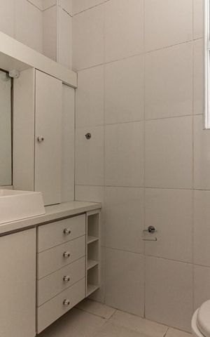 Apartamento à venda com 204m², 3 quartos e 1 vaga Apartamento à venda com 204m², 3 quartos e 1 vagaBanheiro 1