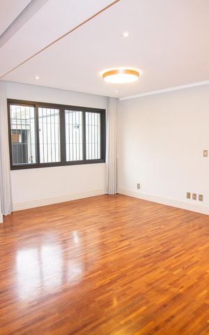 Casa para alugar com 180m², 2 quartos e 2 vagas Casa para alugar com 180m², 2 quartos e 2 vagasSala