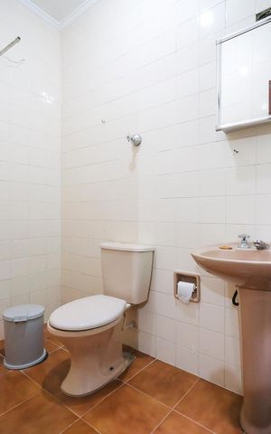 Casa à venda com 506m², 3 quartos e 4 vagasBanheiro da Suíte 2