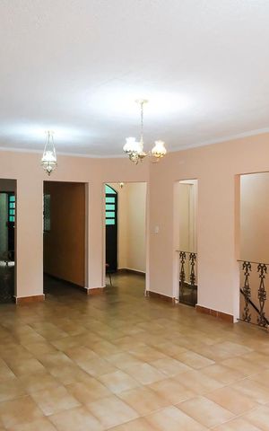 Casa à venda com 506m², 3 quartos e 4 vagasSala