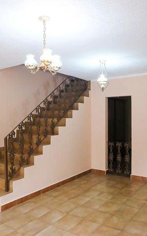 Casa à venda com 506m², 3 quartos e 4 vagasSala