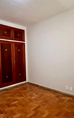 Apartamento à venda com 120m², 4 quartos e 1 vagaQuarto 2