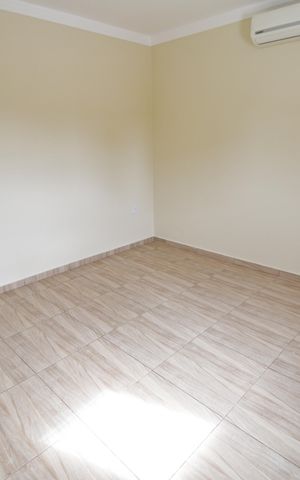 Casa para alugar com 80m², 2 quartos e 2 vagasQuarto 2