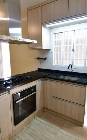 Casa para alugar com 80m², 2 quartos e 2 vagasCozinha