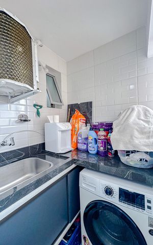 Apartamento à venda com 77m², 3 quartos e 1 vagaÁrea de Serviço