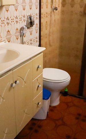 Casa à venda com 117m², 2 quartos e 1 vaga Casa à venda com 117m², 2 quartos e 1 vagaBanheiro