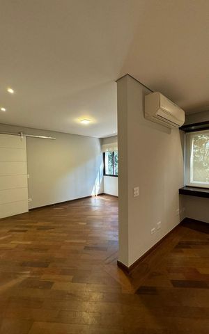 Apartamento para alugar com 267m², 4 quartos e 4 vagas