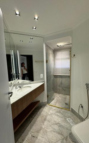 Apartamento para alugar com 267m², 4 quartos e 4 vagas