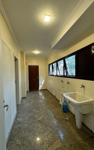 Apartamento para alugar com 267m², 4 quartos e 4 vagas