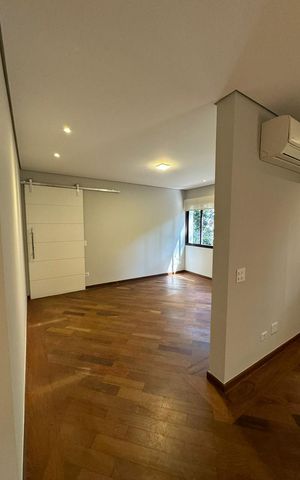 Apartamento para alugar com 267m², 4 quartos e 4 vagas