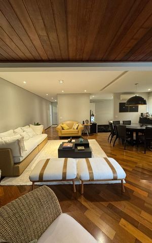 Apartamento para alugar com 267m², 4 quartos e 4 vagas
