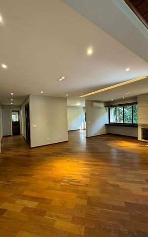 Apartamento para alugar com 267m², 4 quartos e 4 vagas