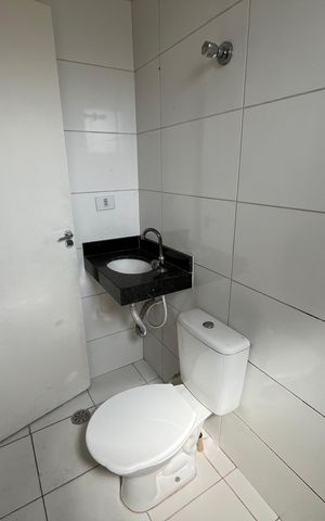 Casa de condomínio para alugar com 80m², 2 quartos e 1 vaga Casa de condomínio para alugar com 80m², 2 quartos e 1 vagaBanheiro