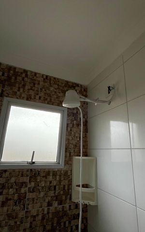 Casa de condomínio para alugar com 80m², 2 quartos e 1 vaga Casa de condomínio para alugar com 80m², 2 quartos e 1 vagaBanheiro da Suíte