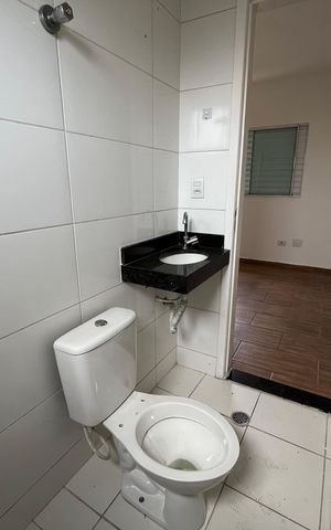 Casa de condomínio para alugar com 80m², 2 quartos e 1 vaga Casa de condomínio para alugar com 80m², 2 quartos e 1 vagaBanheiro da Suíte
