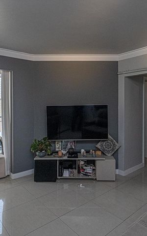 Apartamento à venda com 51m², 2 quartos e 1 vaga Apartamento à venda com 51m², 2 quartos e 1 vagaSala