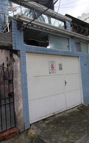 Casa à venda com 100m², 2 quartos e sem vagaFachada da casa