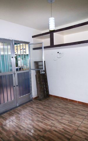 Casa à venda com 100m², 2 quartos e sem vagaSala