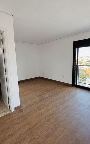 Casa à venda com 170m², 3 quartos e 4 vagas
