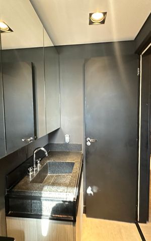 Apartamento para alugar com 67m², 1 quarto e 2 vagas Apartamento para alugar com 67m², 1 quarto e 2 vagasBanheiro da Suíte