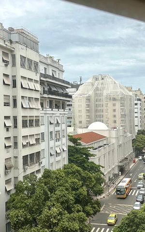 Apartamento à venda com 180m², 4 quartos e 1 vaga Apartamento à venda com 180m², 4 quartos e 1 vagaSuíte 1