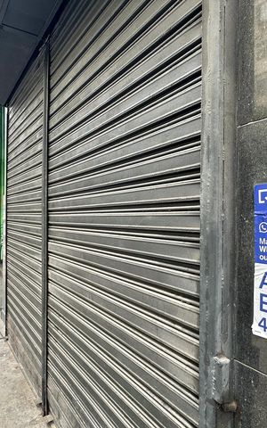 Apartamento à venda com 180m², 4 quartos e 1 vaga Apartamento à venda com 180m², 4 quartos e 1 vagaPlaquinha