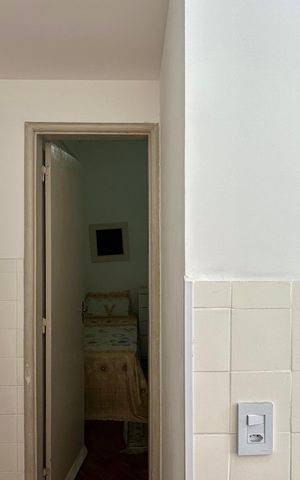 Apartamento à venda com 180m², 4 quartos e 1 vaga Apartamento à venda com 180m², 4 quartos e 1 vagaÁrea de Serviço