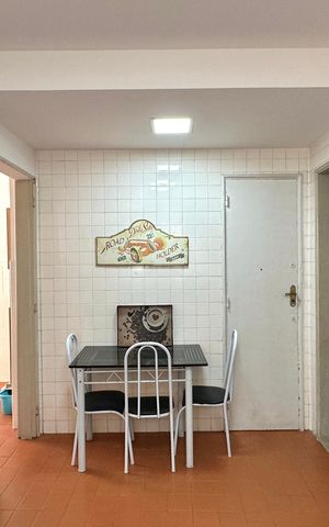 Apartamento à venda com 180m², 4 quartos e 1 vaga Apartamento à venda com 180m², 4 quartos e 1 vagaCozinha