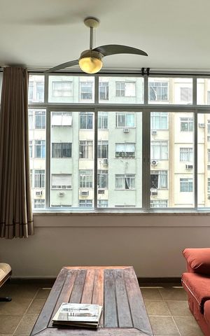 Apartamento à venda com 180m², 4 quartos e 1 vaga Apartamento à venda com 180m², 4 quartos e 1 vagaSala