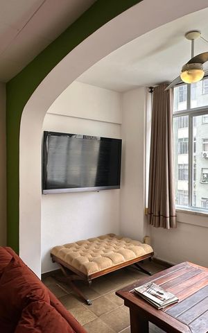 Apartamento à venda com 180m², 4 quartos e 1 vaga Apartamento à venda com 180m², 4 quartos e 1 vagaSala