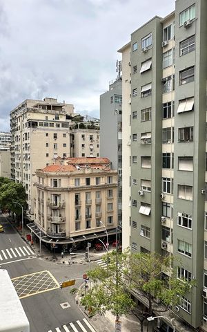 Apartamento à venda com 180m², 4 quartos e 1 vaga Apartamento à venda com 180m², 4 quartos e 1 vagaSala