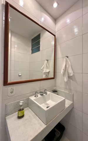 Apartamento à venda com 180m², 4 quartos e 1 vaga Apartamento à venda com 180m², 4 quartos e 1 vagaBanheiro da Suíte 1