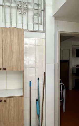 Apartamento à venda com 180m², 4 quartos e 1 vaga Apartamento à venda com 180m², 4 quartos e 1 vagaÁrea de Serviço