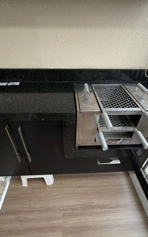 Apartamento à venda com 54m², 2 quartos e 1 vaga Apartamento à venda com 54m², 2 quartos e 1 vagaVaranda gourmet