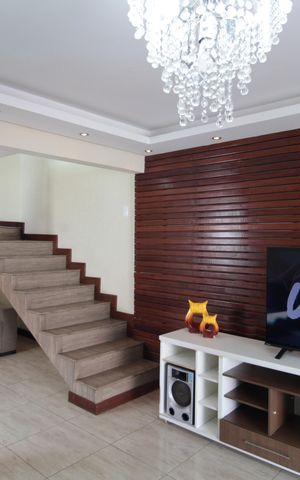 Casa para alugar com 450m², 4 quartos e 5 vagasSala