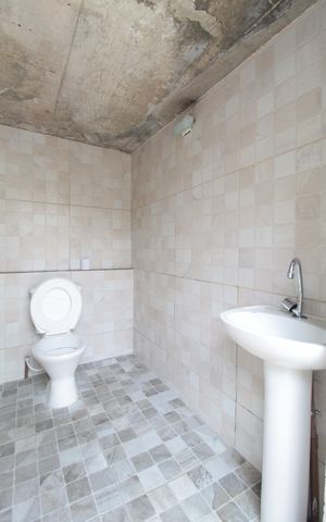 Casa para alugar com 450m², 4 quartos e 5 vagasBanheiro da Área Externa 2