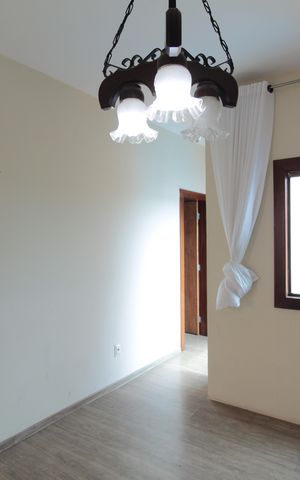 Casa para alugar com 450m², 4 quartos e 5 vagasHall