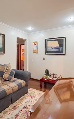 Apartamento à venda com 202m², 3 quartos e 4 vagas Apartamento à venda com 202m², 3 quartos e 4 vagasCorredor