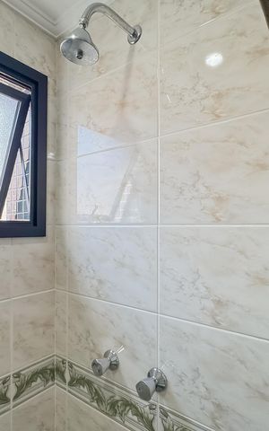 Apartamento à venda com 202m², 3 quartos e 4 vagas Apartamento à venda com 202m², 3 quartos e 4 vagasBanheiro da Suíte 2