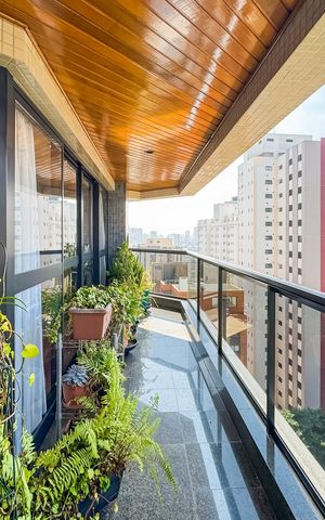 Apartamento à venda com 202m², 3 quartos e 4 vagas Apartamento à venda com 202m², 3 quartos e 4 vagasVaranda da Sala